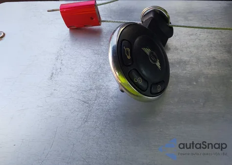 2013 Mini Hardtop Cooper S from USA, damaged, VIN WMWSV3C5XDT475689